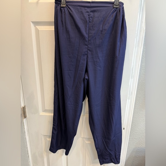 India Boutique Navy and Gold Embellished Indian Punjabi Pakistani suit - Picture 14 of 15